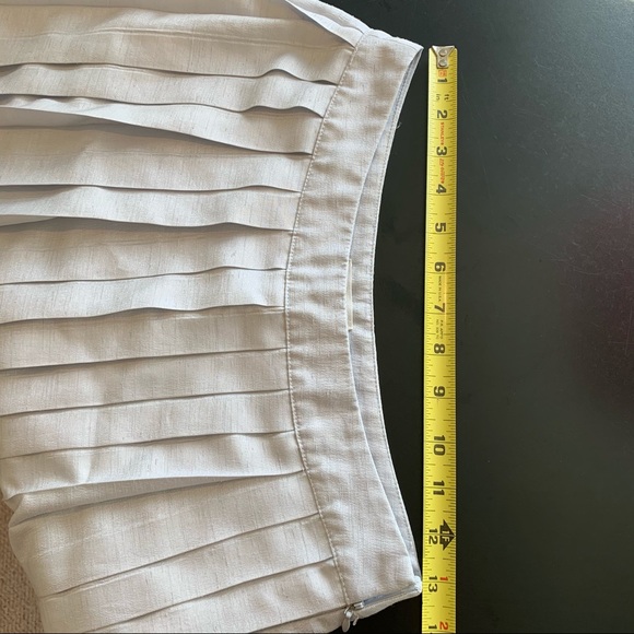 Urban Outfitters mini skort. Dress it up or down. - Picture 9 of 11